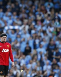  曼城德比战碾压曼联扩大优势  