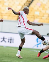  昂热年轻门将神扑救主，法甲保级关键战惊艳全场