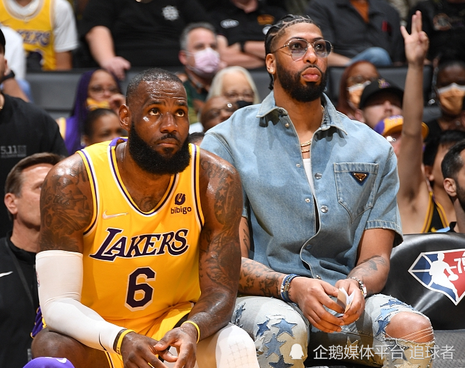  锡安脚踝扭伤预计缺席两周常规赛  